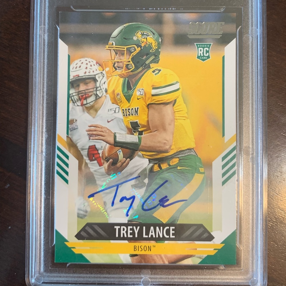 2021 Panini Score Football #303 Trey Lance Rookie Card Autograph GMA Mint 9!